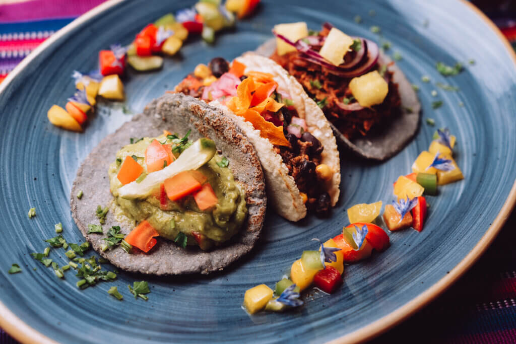 Teller mit verschiedenen Wraps